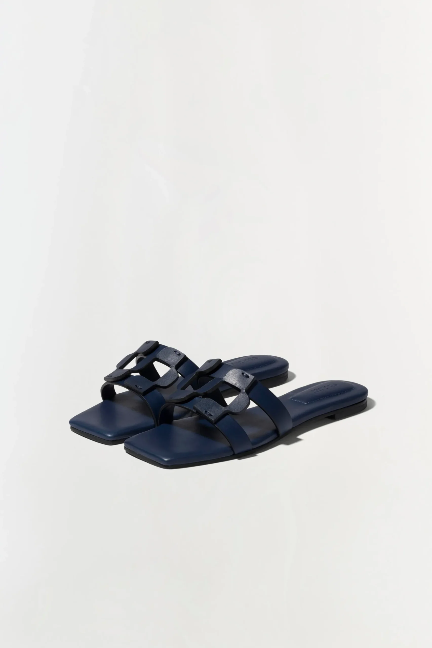 Simkhai Monogram Slide